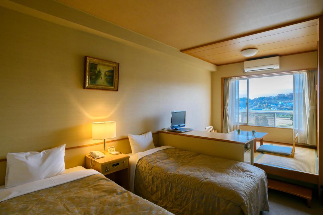 Hotel Symphony Annex Sagae Onsen Esterno foto